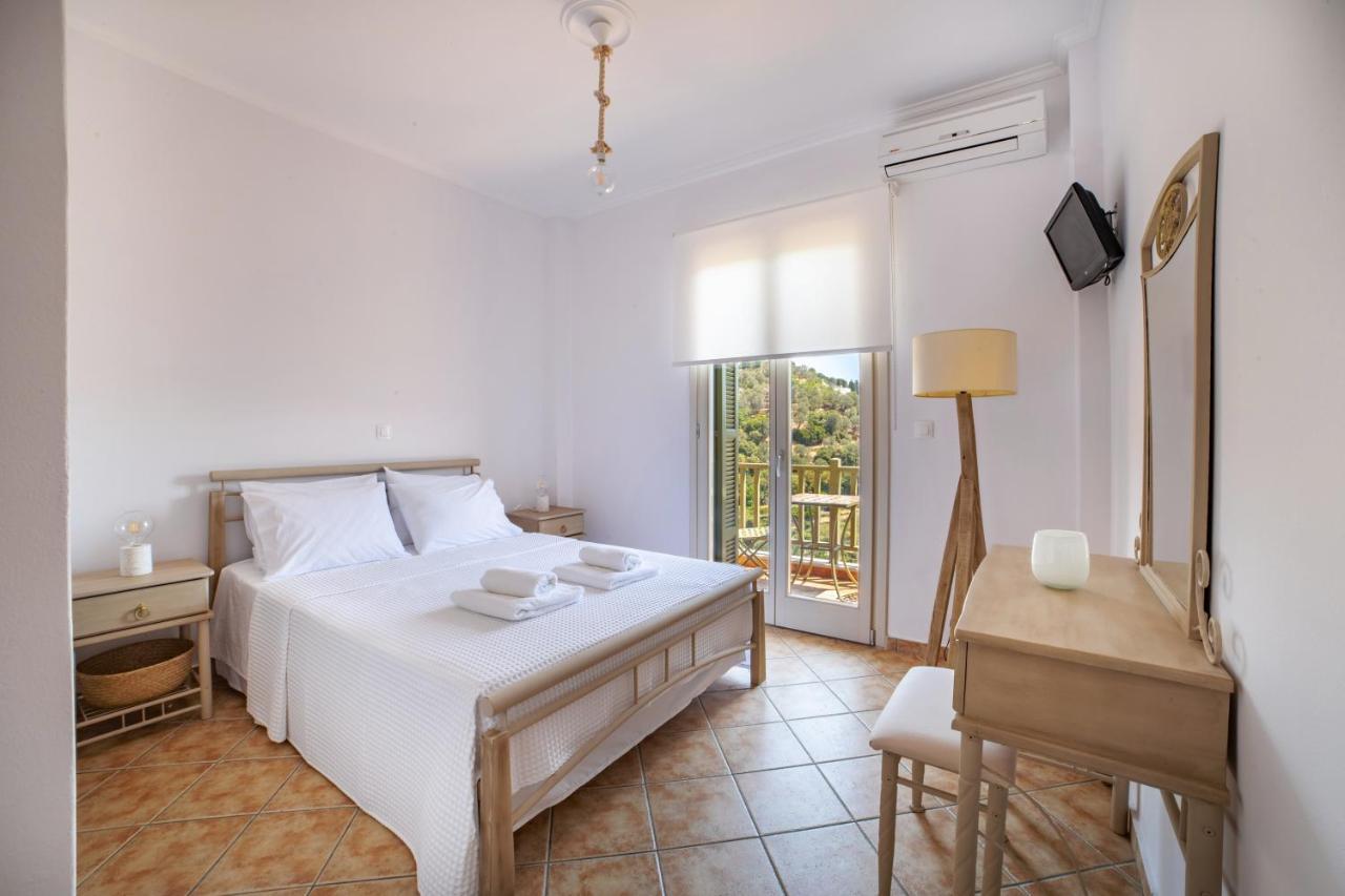 Nysa Residence Menites Экстерьер фото
