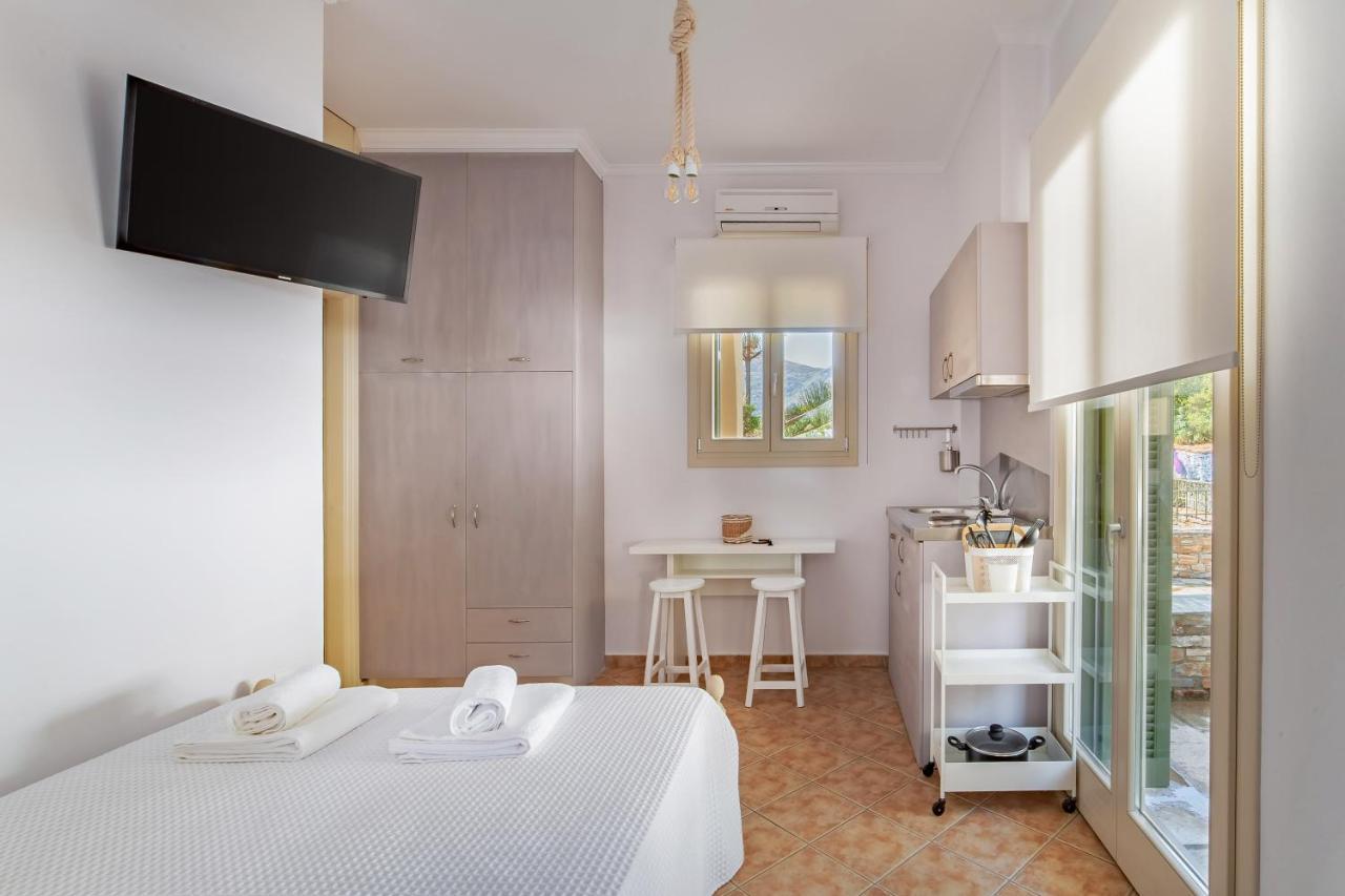 Nysa Residence Menites Экстерьер фото